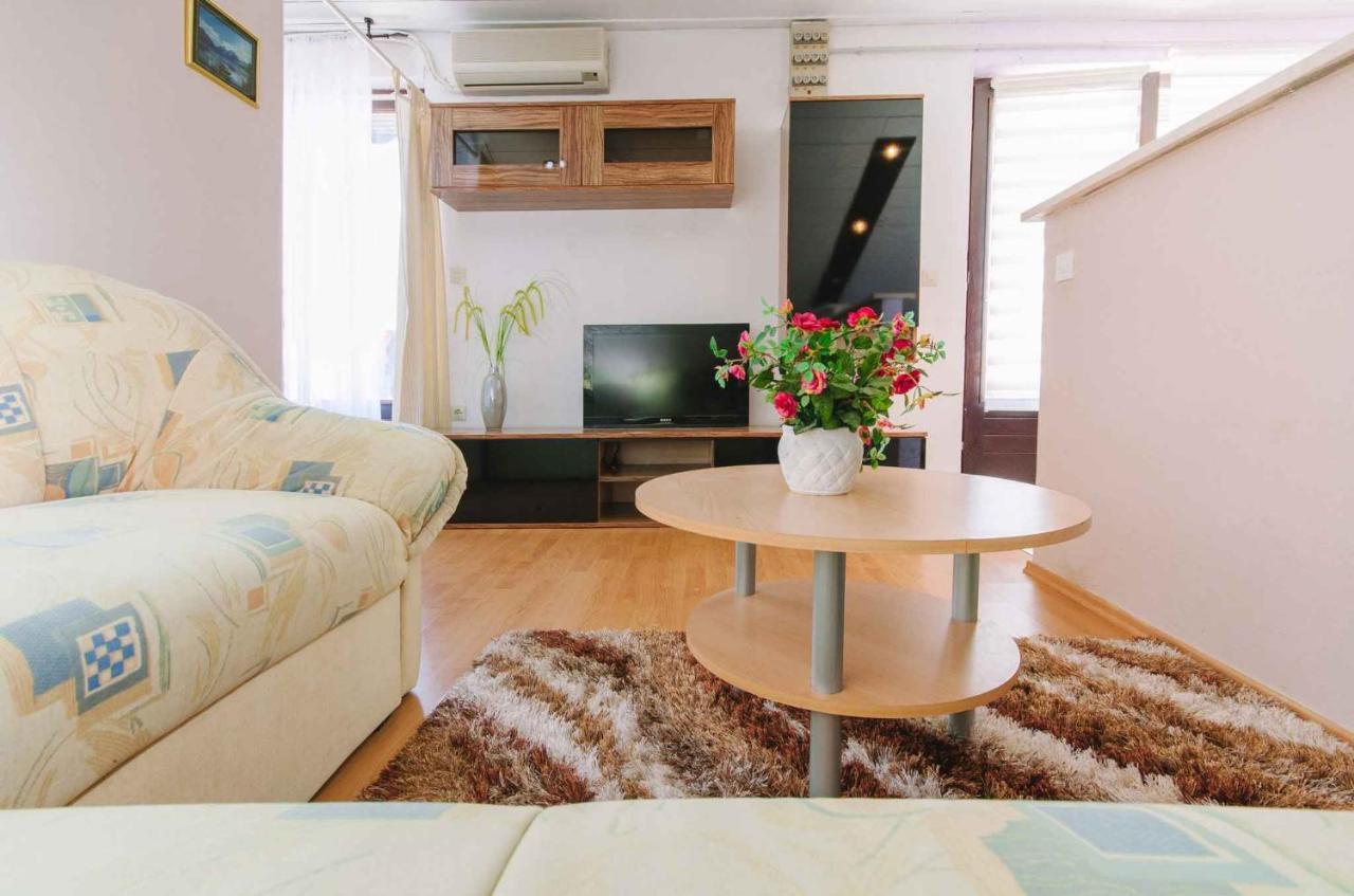 Apartment In Crikvenica 39210 Extérieur photo